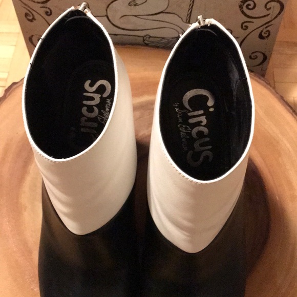 Sam Edelman “circus” booties - Picture 2 of 5